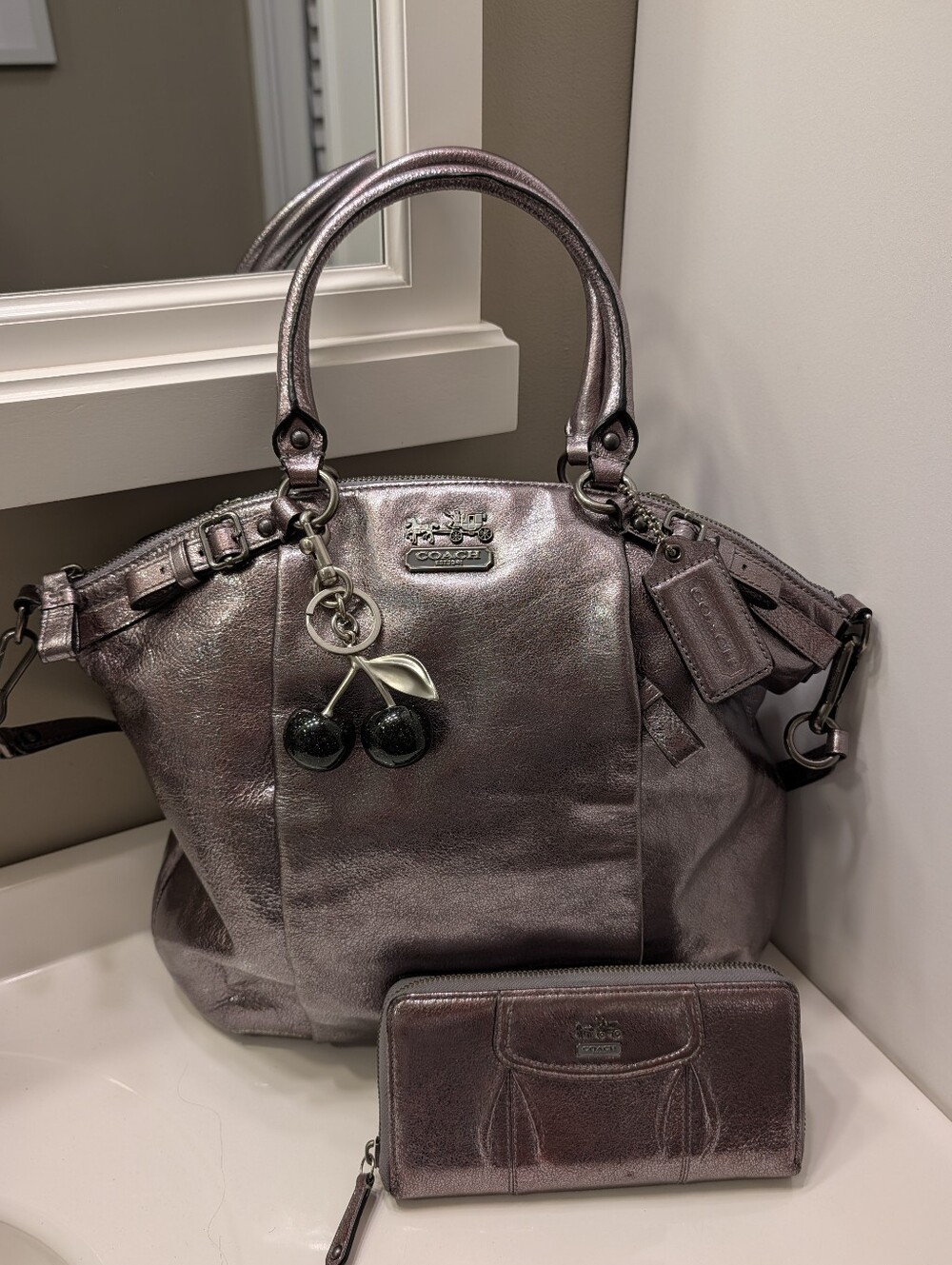 🤍 Vintage Y2K Coach Madison Lyndsey #18815 Adjustable Crossbody Satchel/Wallet
